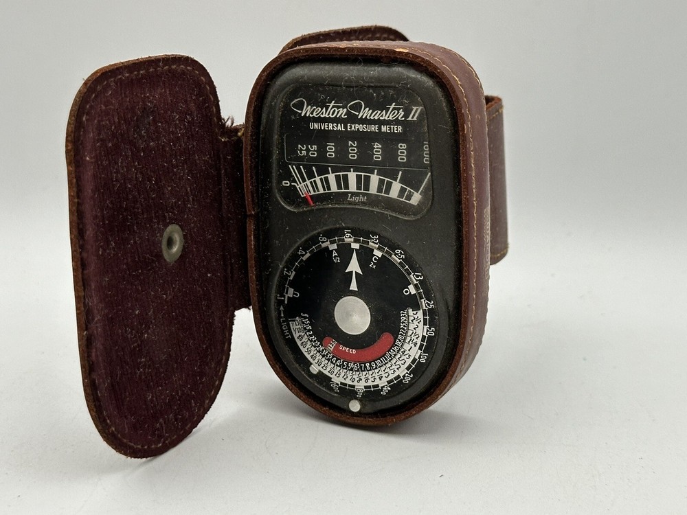Weston Master II Universal Exposure Meter Model No 735 w/Leather Case