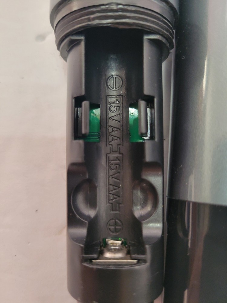 VeGue Wireless Microphone Battery Tested Only