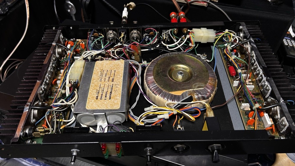 BGW 150 Broadcast Power Amp