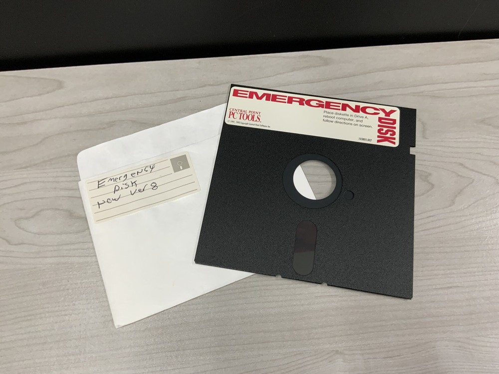 1992 Central Point PC Tools  Emergency Disk Version 8 (F3B)