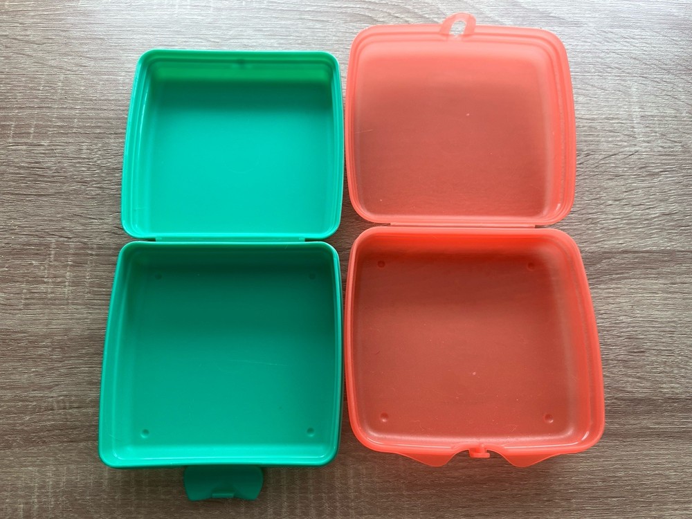 tupperware sandwich keeper set