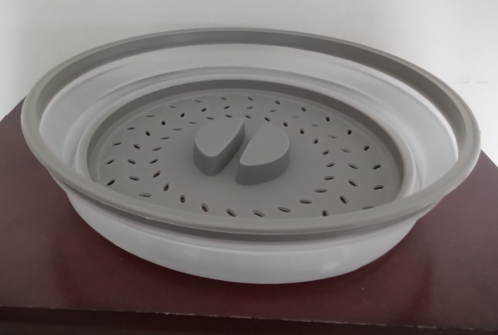 COLLAPSIBLE MICROWAVE GRAY SPLASH GUARD
