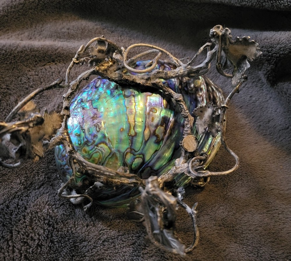 RARE STEPHEN DWECK STERLING SILVER SHELL DISH LEAVES VINES BEETLE