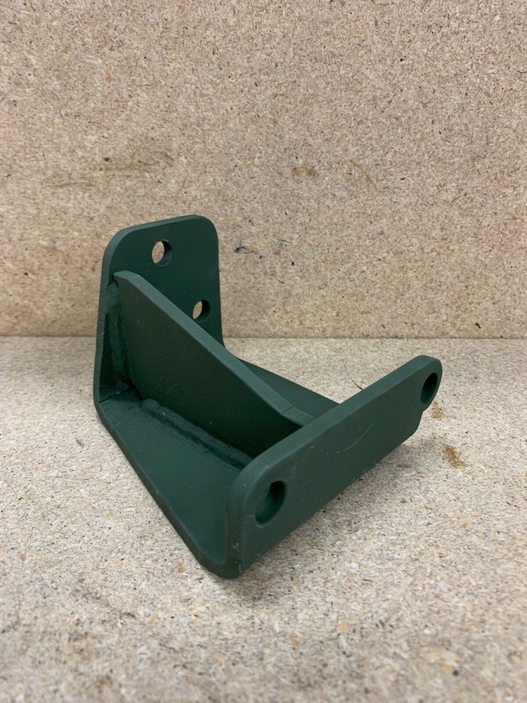 Bracket parking brake lever assmy.5T/M939 2590-01-112-2167