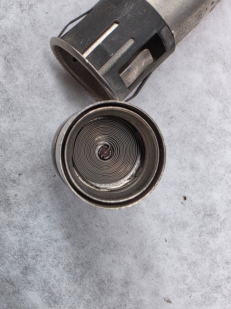 71-87 Toronado Cigarette Lighter w Element PONIN49300