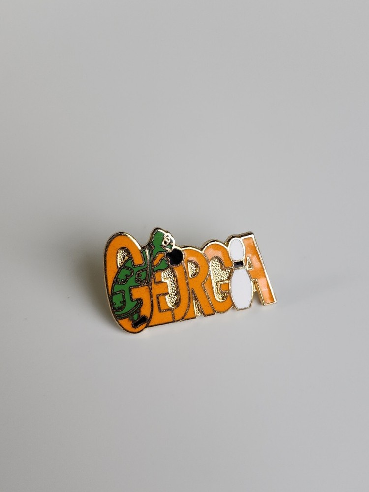 Georgia Souvenir Lapel Pin Turtle & Bowling Pin
