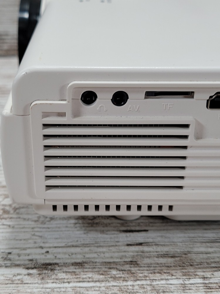 ALVAR Q8 Home Theater Projector