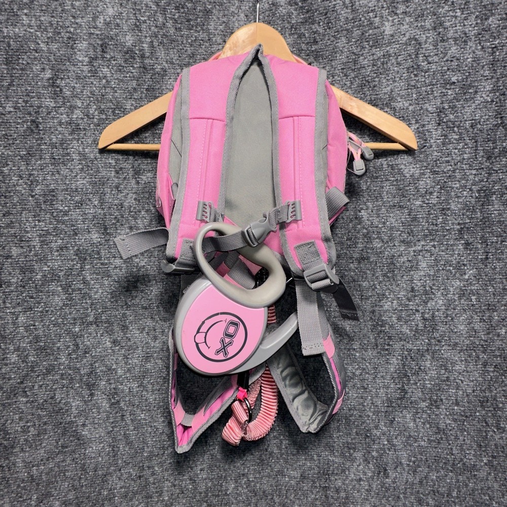 Versatile Kids Ski Snowboard Safety Harness with Adjustable Leash and Backpack