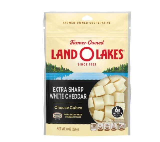 Land O Lakes Extra Sharp White Cheddar Cheese Cubes, 8 oz (2 Pack)