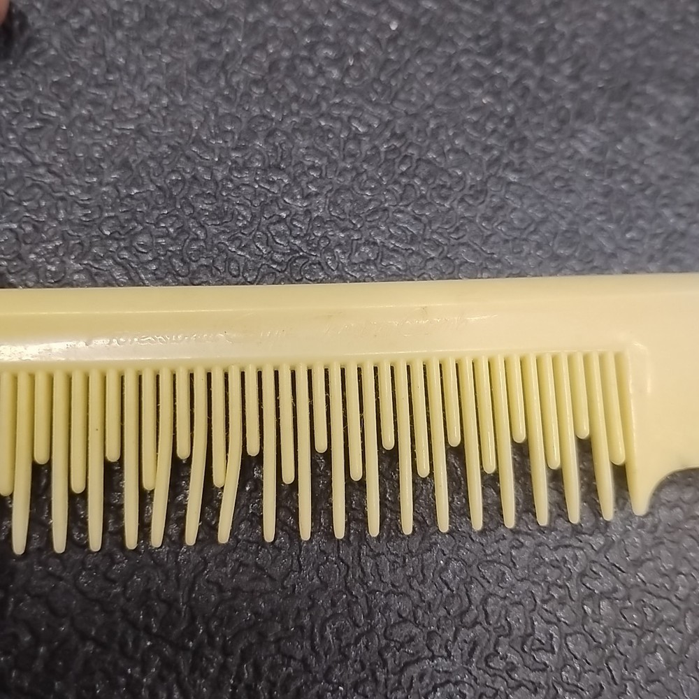 Vintage 8" Plastic Professional Style Teasing Comb Pick