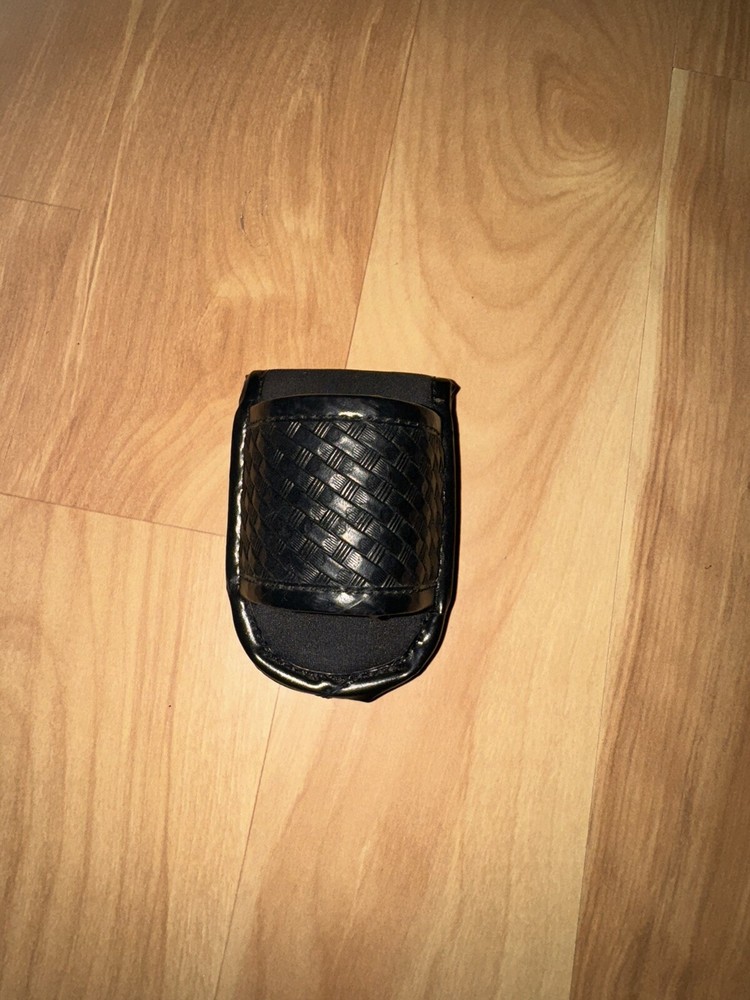 Basketweave Flashlight Holder For Duty Belt