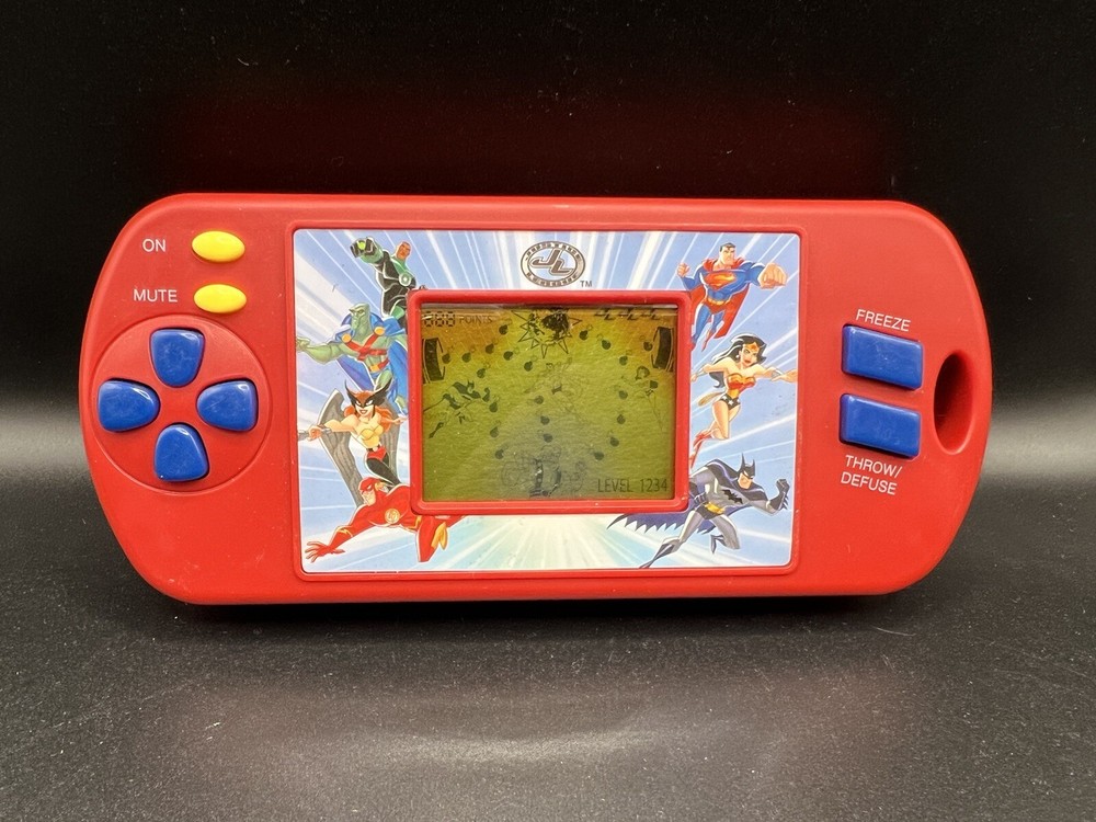 Justice League LCD Handheld Electronic Video Game Techno Source Tested 2005