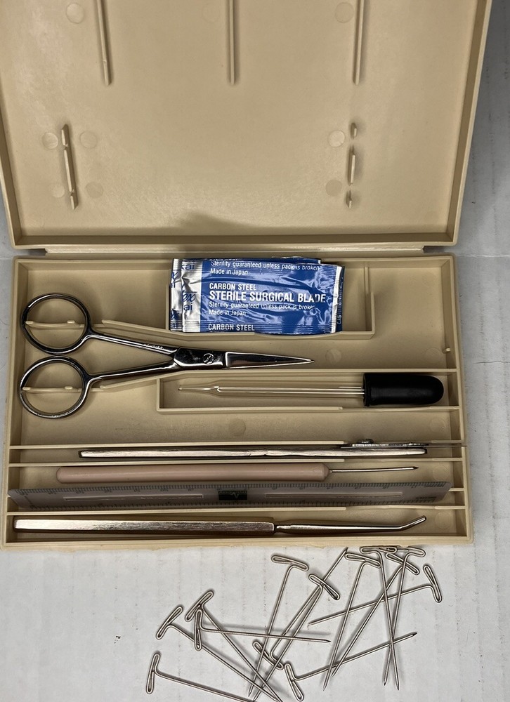 Dissection/Surgical Kit McCoy Science Supply