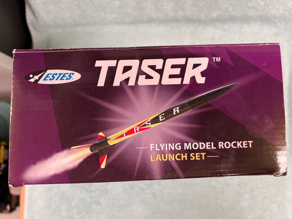 Estes Taser Flying Model Rocket Launch Set #1491 (NEW)