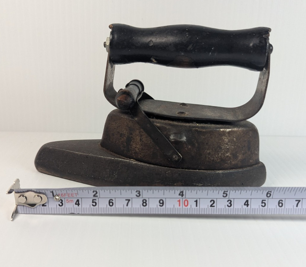 Antique Asbestos Sad Iron with Handle Release