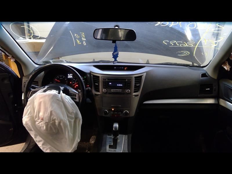 LEGACY 2013 Headrest 353226