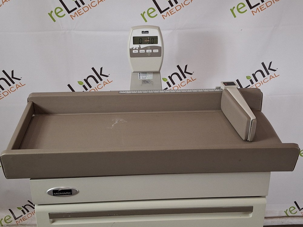 Midmark 640 Pediatric Exam Table