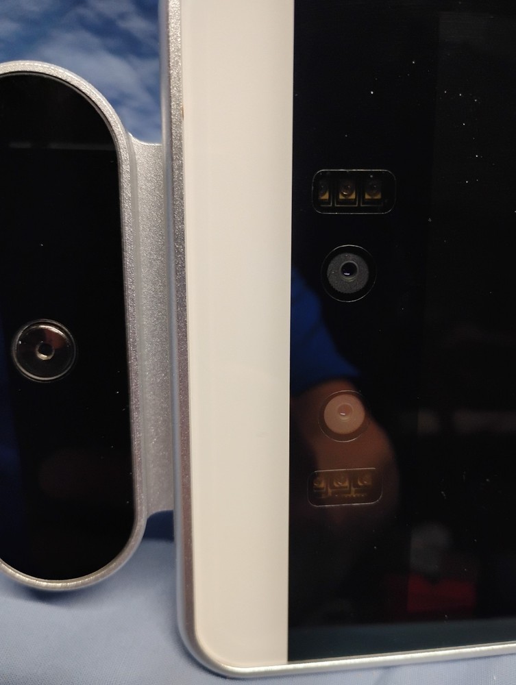 meridian kiosk temperature check screen