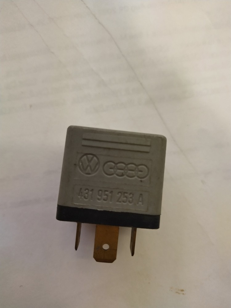 VW / Audi / Porsche Multi Function Relay 431 951 253 A