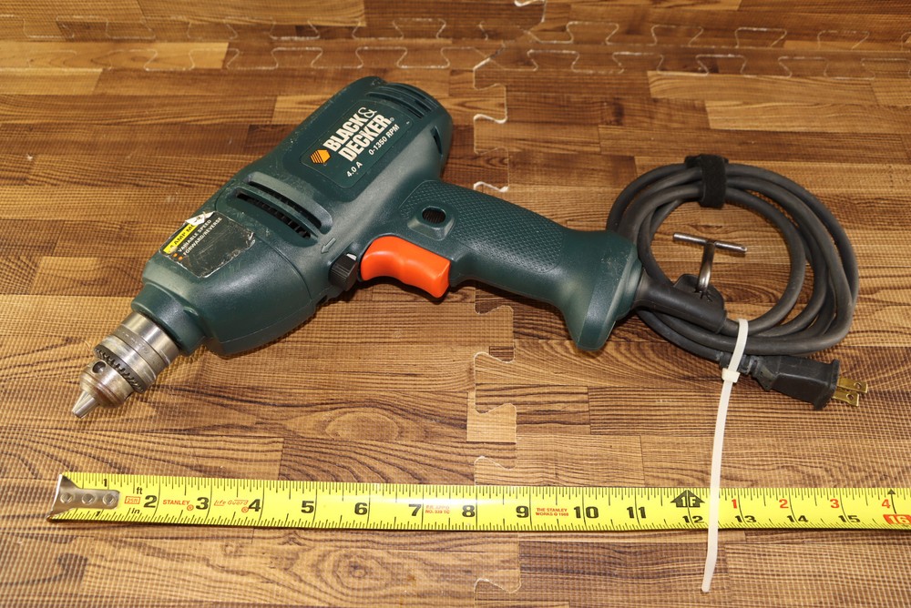 BLACK & DECKER DR200 Corded Drill 4A Amp