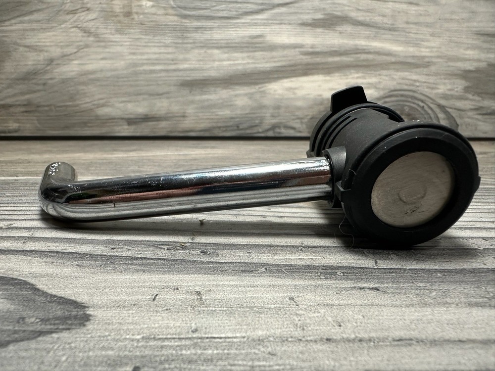 Lockable MASTER LOCK Trailer Hitch Pin With Keys