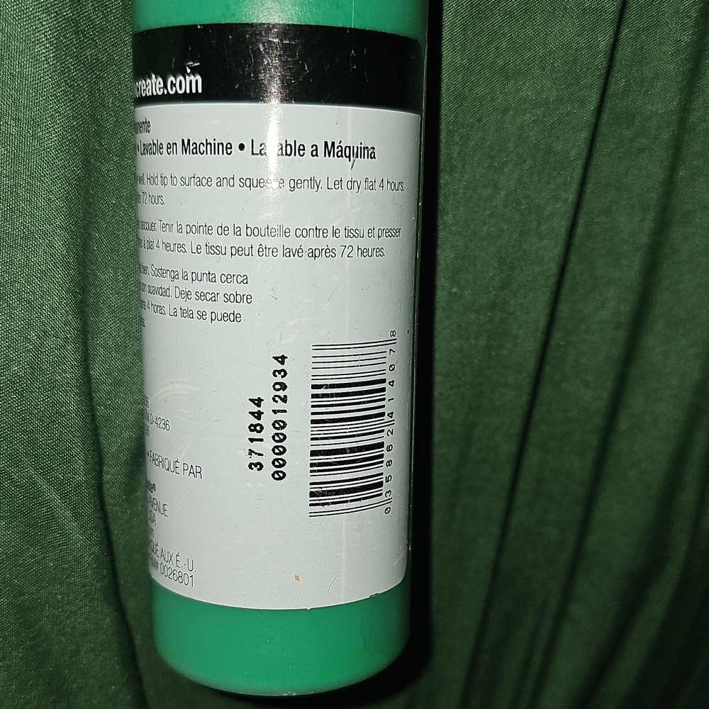 Tulip Slick Dimensional Fabric Paint Leaf Green 4oz Permanent Machine Washable