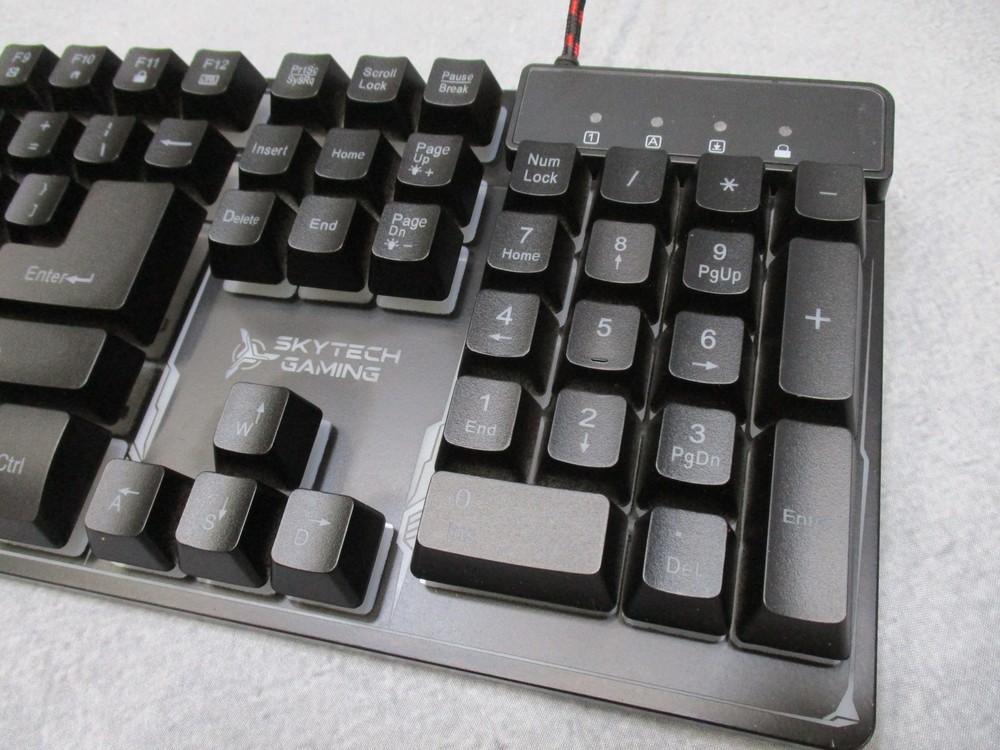 Skytech Gaming K-1000 USB Rainbow Backlight Gaming Keyboard - New