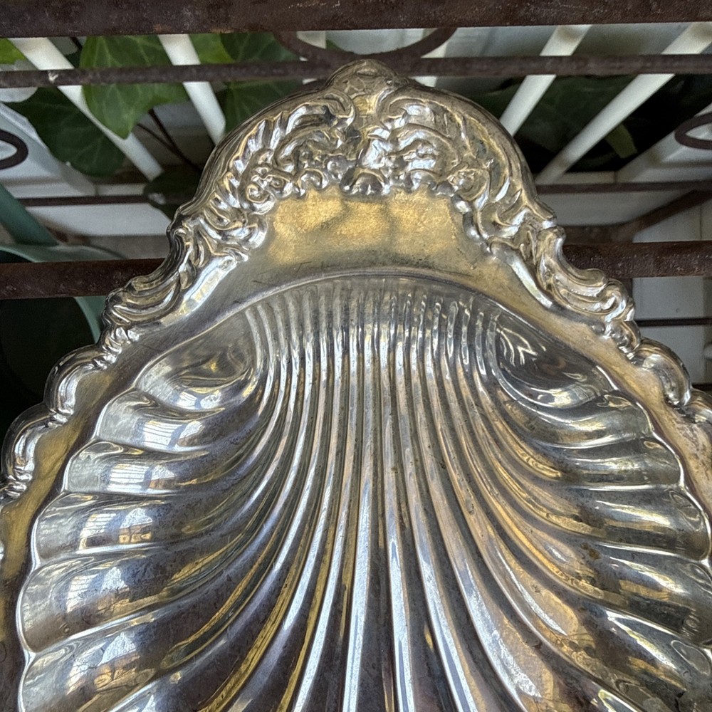 VTG Silverplate Sheridan Shell Shape Tray