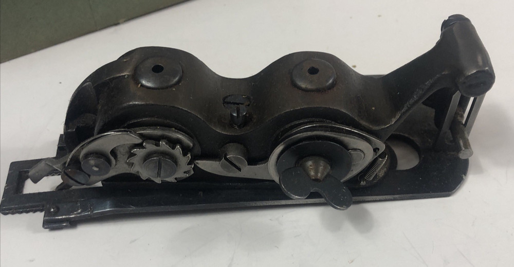 FAMOUS BUTTONHOLE WORKER ORIGINAL BOX With Instructions & Chisel Handle