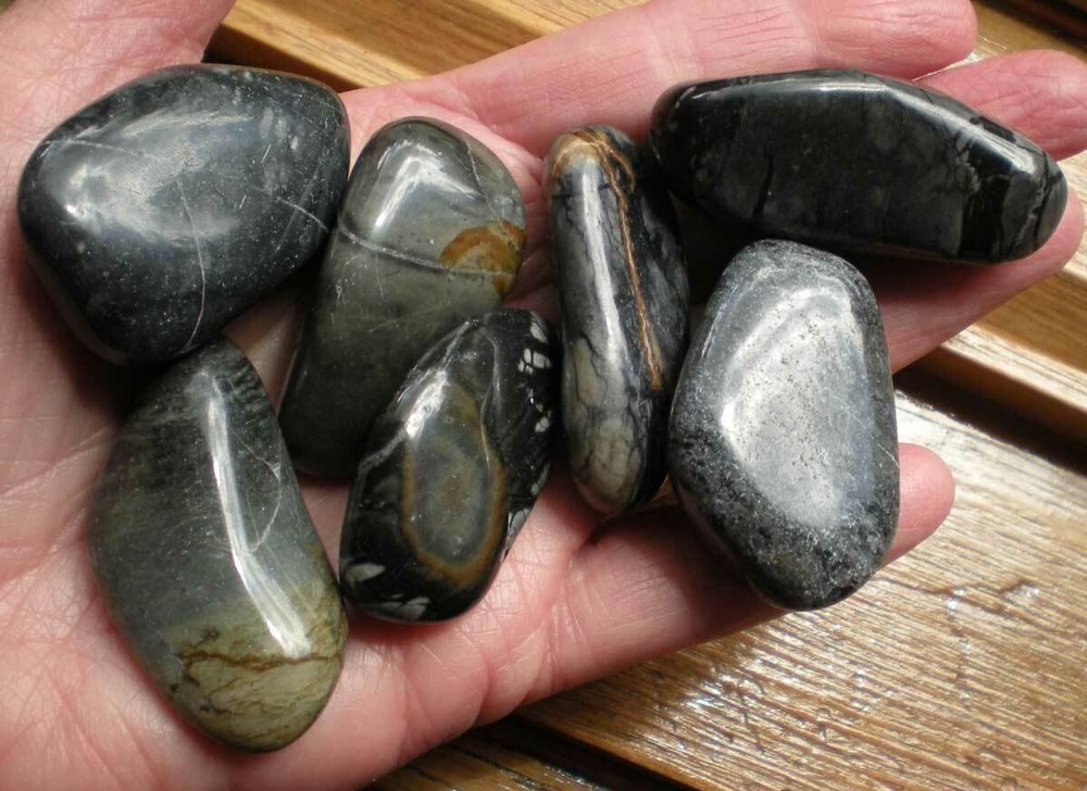 Picasso Stone - 7 Tumbled Stones rt634a