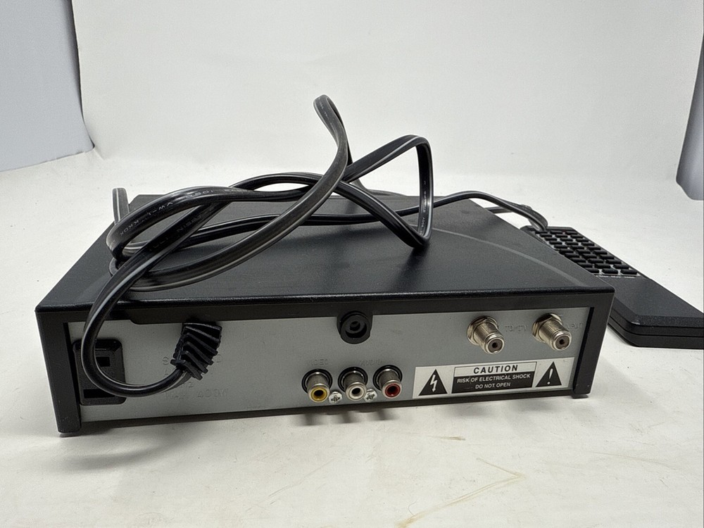 Vintage CATV Cable Converter Box Clear Max 2000 With Remote Tested Working!
