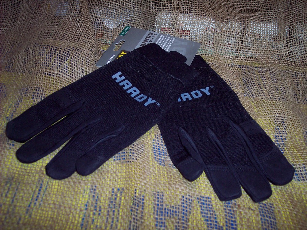 MECHANICS WORK GLOVES  SIZE XL FREE S/H