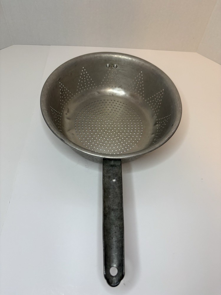 Vintage Westbend Aluminum Strainer Colander with Handle & Hook 10" Diameter