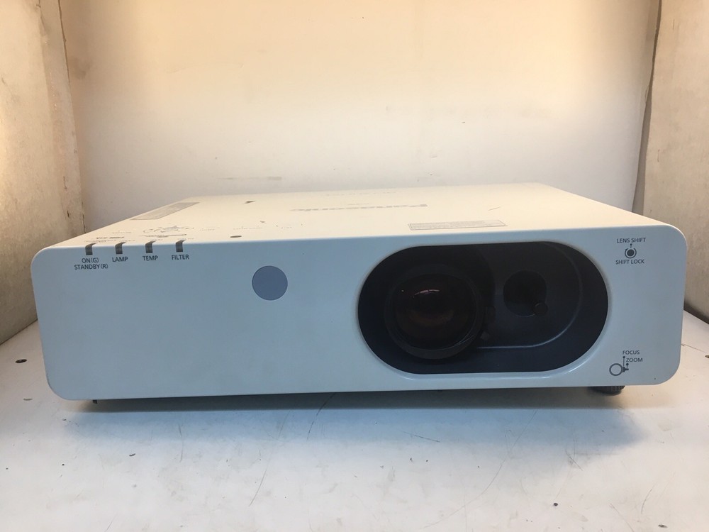 Panasonic LCD PROJECTER PT-FW430U Tested & Working Please see description
