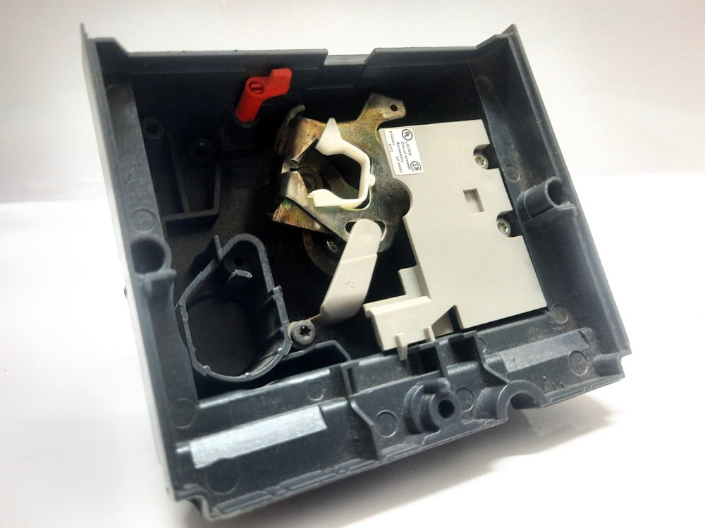 MERLIN GERIN COMPACT NS 29338 EXTENDED ROTARY HANDLE