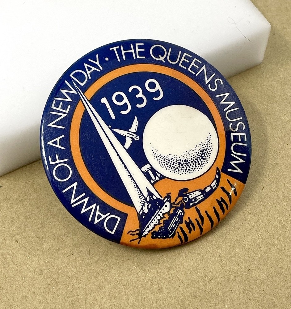 Queens Museum Worlds Fair 1939 Pinback Button
