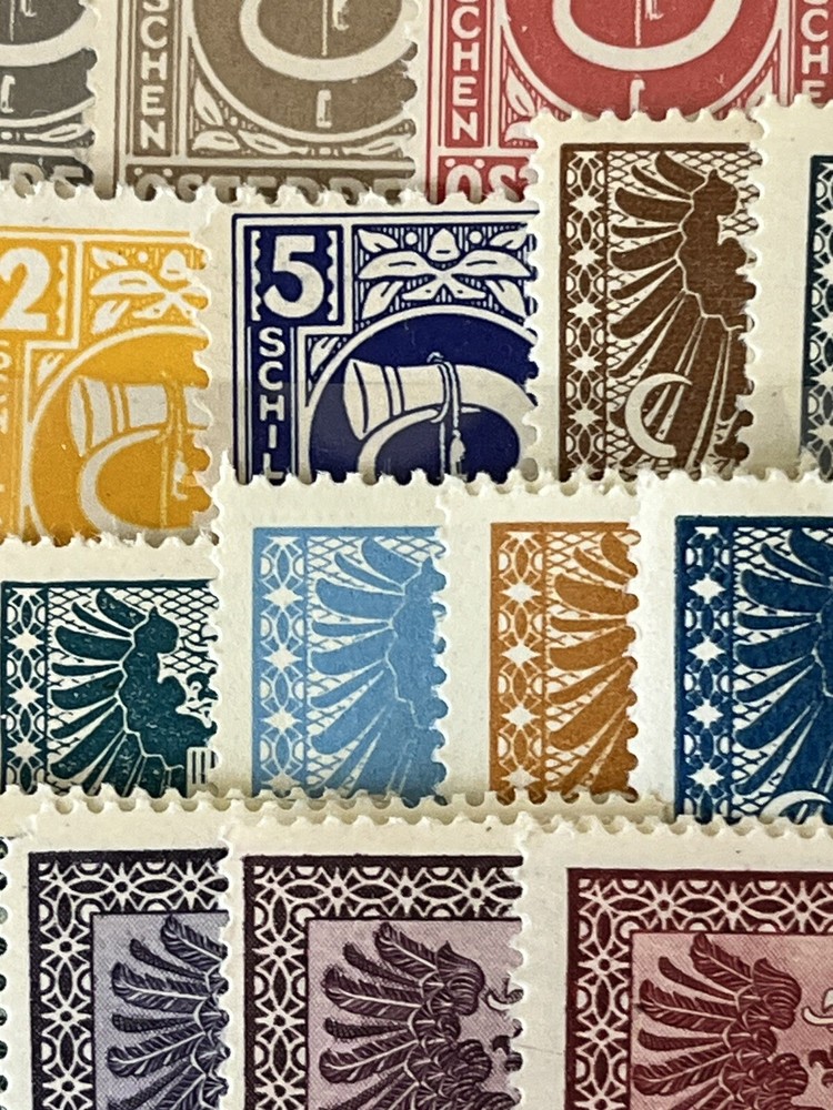 AUSTRIA 1945 - Post Horn, Renner Government - 2 Complete Sets - MNH