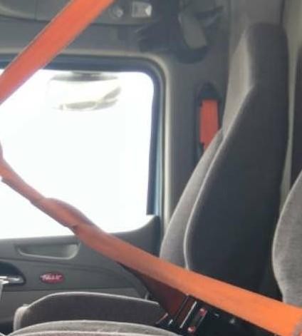 Replaces 2018 PETERBILT 579 FRONT SEAT , IL