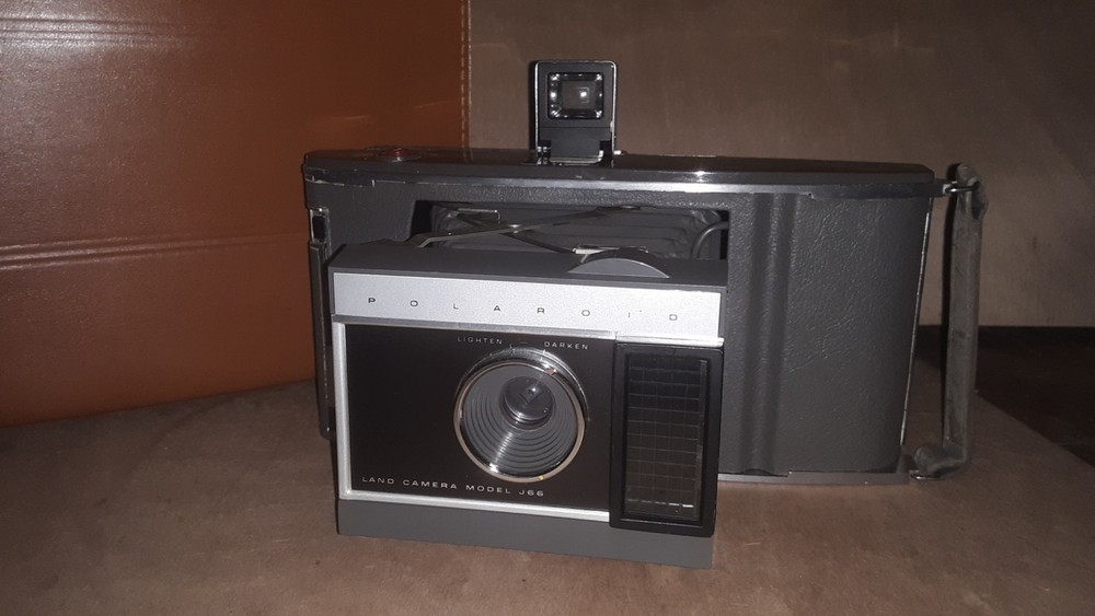 1960 Polaroid Camera Model J66 with case and original box