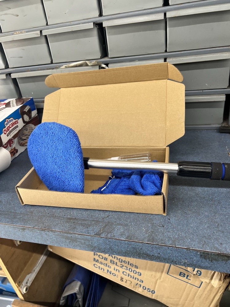 Gven Windshield Cleaning Tool