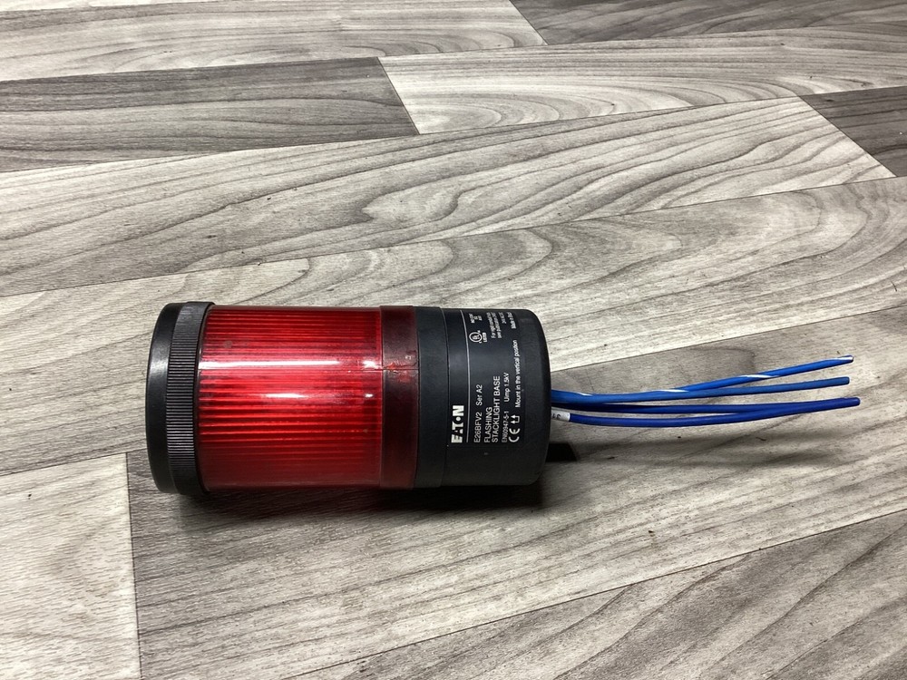Eaton E26BFV2 Ser A2 RED Flashing Stacklight Base #133M11-B