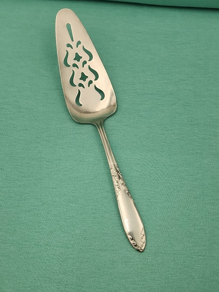 National Silver Co KING EDWARD Pierced Pie Server Silverplate 10"