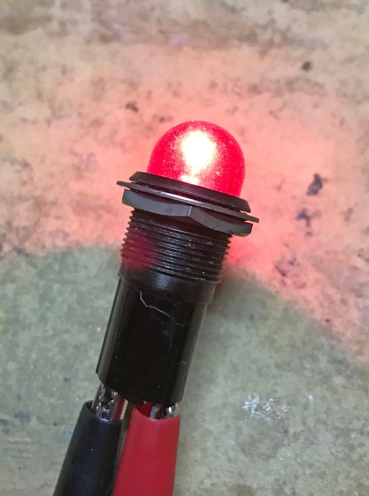 DIALCO PANEL INDICATOR LIGHT LH62BR5 W/TYPE 47 BULB RED LENS