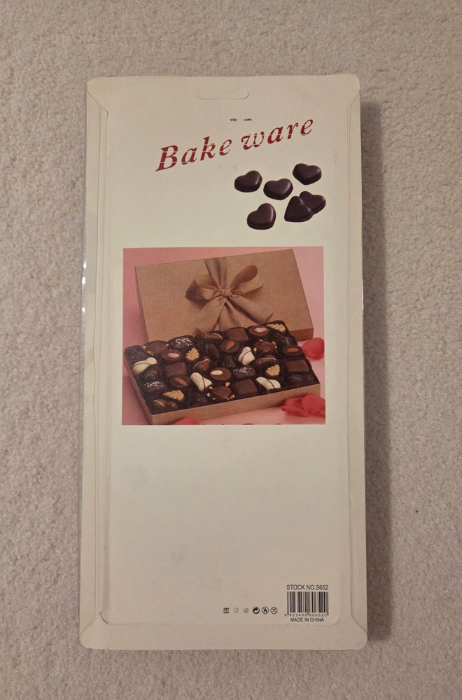 Chocolate Mold S652 Bakeware Mold (Diamond Sphere-shaped)