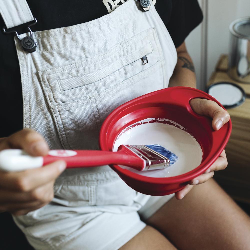 Handy Snap Paint Cup