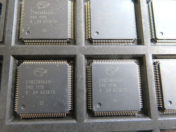 CYPRESS/INFINEON CY8C3866AXI-040 8-BIT Programmable SoC, CMOS, MICROCONTROLLER