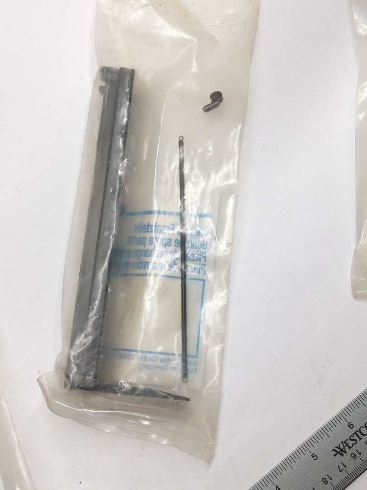 BEA FASTENER BACKNOSE 14403836 (NEW)