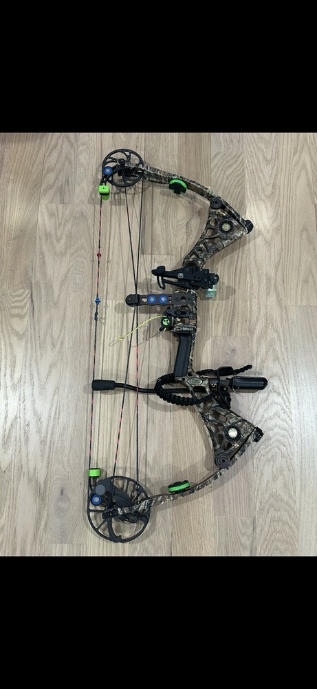 Mathews DXT Compound Bow RH 70#28''