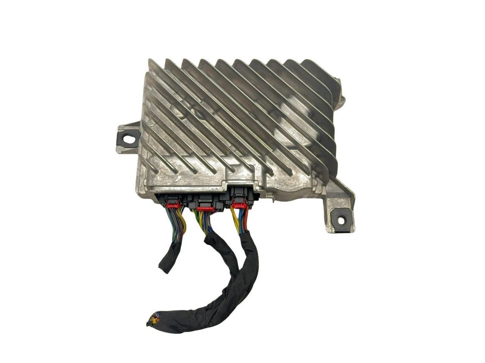 2019-2022 Cadillac XT4 Amplifier