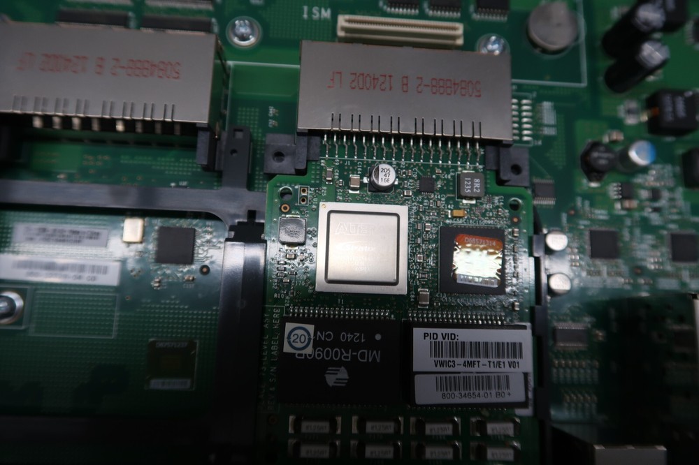 Cisco C3900-SPE150/K9 Router